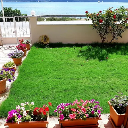 Lägenhet Irini Seaside