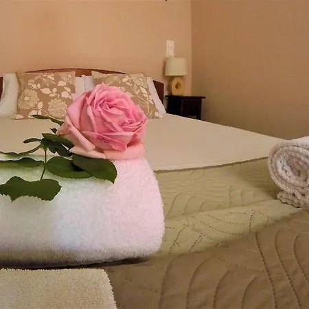 Irini Seaside Apartment