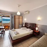Апартаменты Irini Seaside