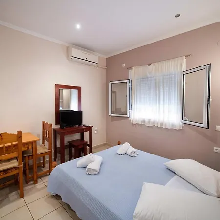 Irini Seaside ニキアナ