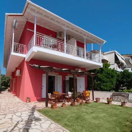 Irini Seaside Апартаменты