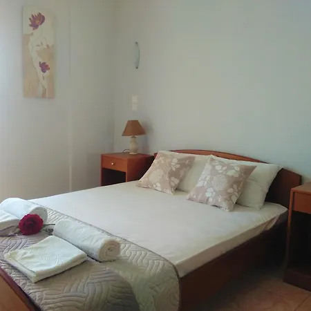 Irini Seaside Апартаменты